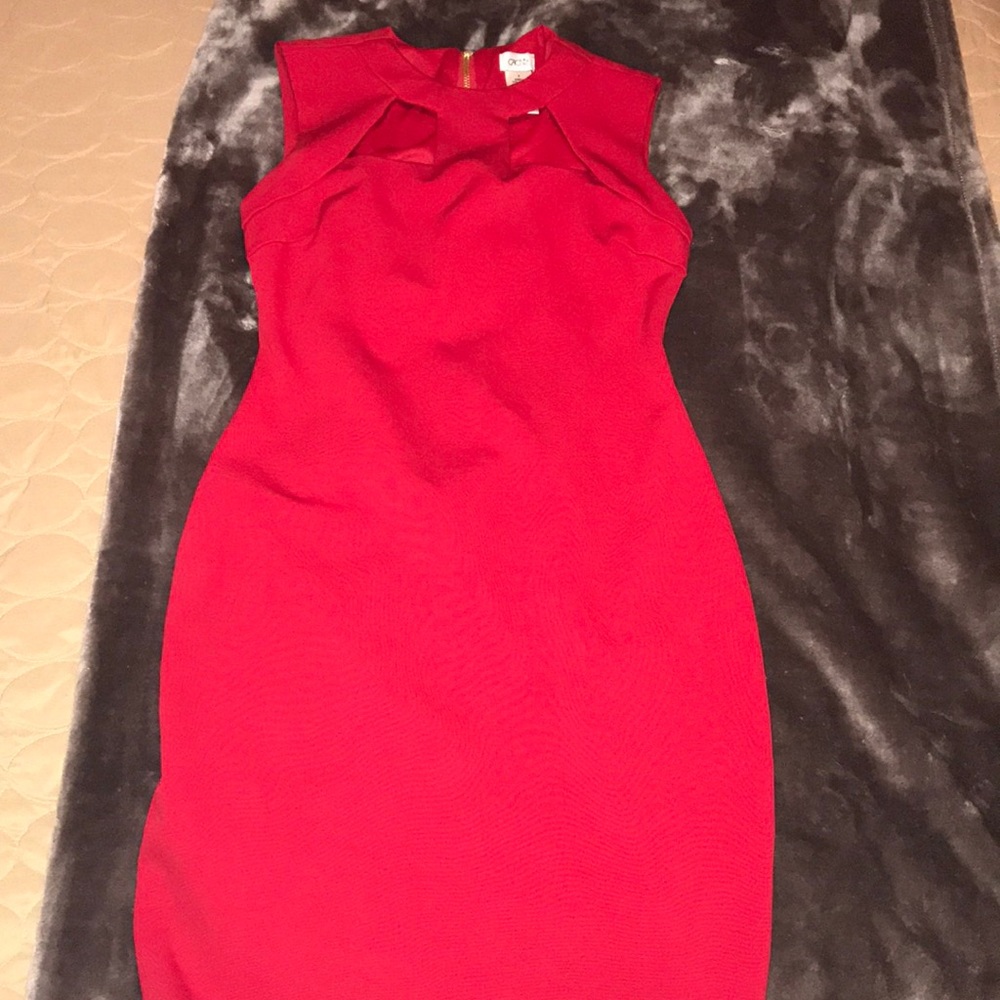 Red midi cache dress
